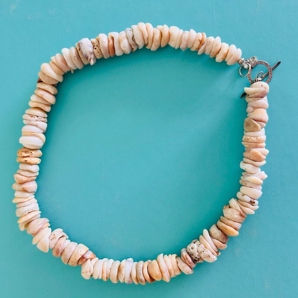 Vintage 1970’s genuine Hawaiian Puka shell necklace made by 2 Up Kauai - Picture 2 of 8